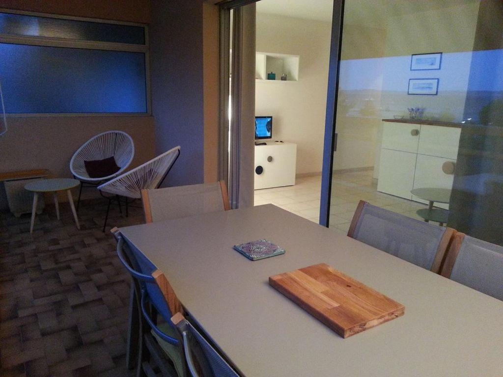 Appartement Bormes-les-Mimosas Esterno foto