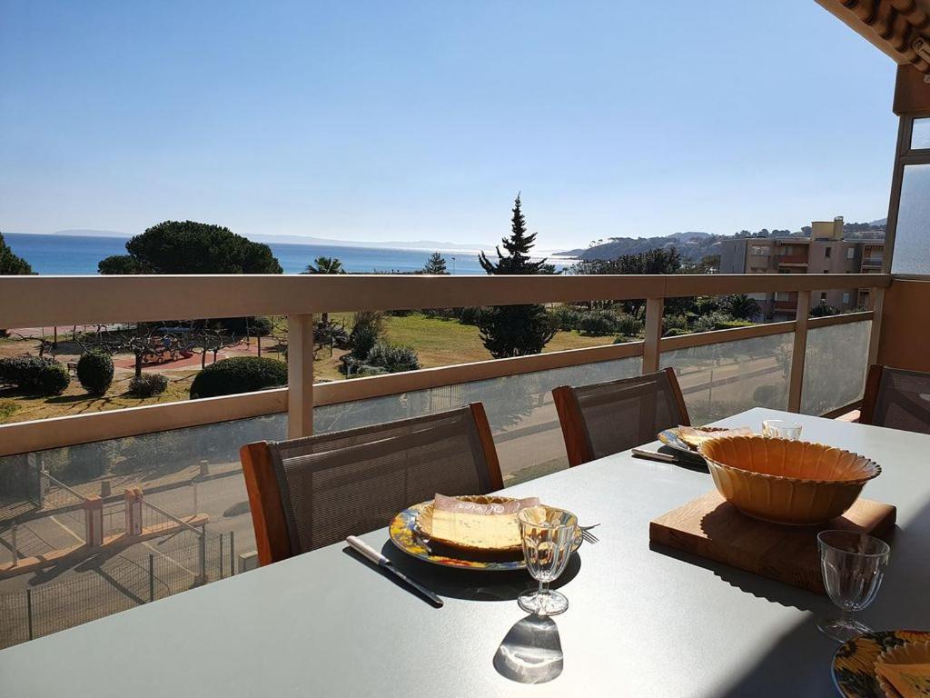 Appartement Bormes-les-Mimosas Esterno foto